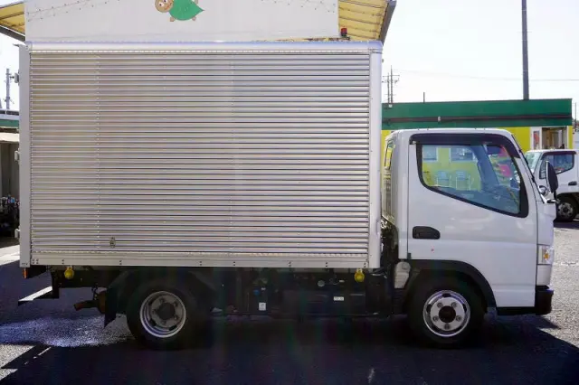 三菱 キャンター 2RG-FBA20(2WD)の写真5