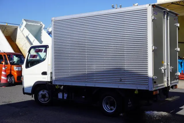 三菱 キャンター 2RG-FBA20(2WD)の写真7