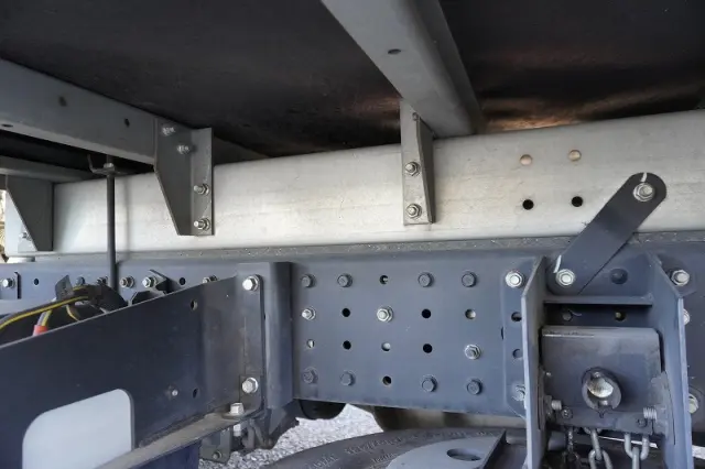 三菱 キャンター 2RG-FBA20(2WD)の写真12