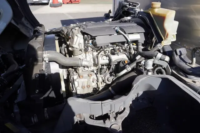 三菱 キャンター 2RG-FBA20(2WD)の写真13