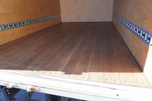 三菱 キャンター 2RG-FBA20(2WD)の写真20