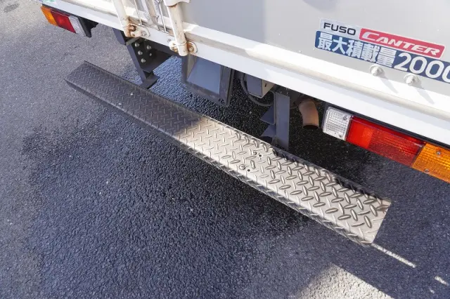 三菱 キャンター 2RG-FBA20(2WD)の写真25