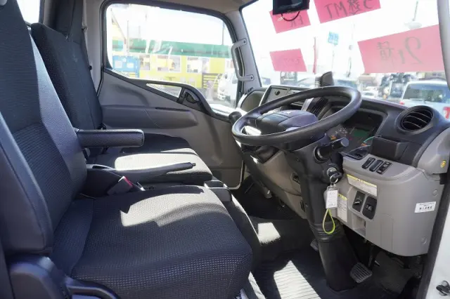 三菱 キャンター 2RG-FBA20(2WD)の写真35