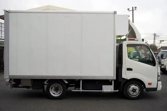 日野 デュトロ TKG-XZU700M(2WD)の写真5