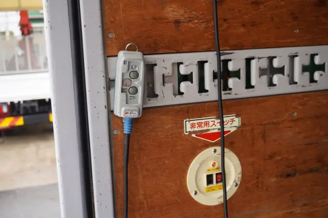 日野 デュトロ TKG-XZU700M(2WD)の写真26