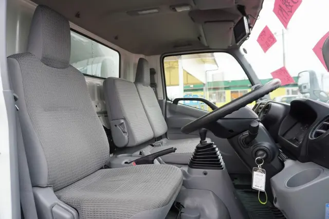 日野 デュトロ TKG-XZU700M(2WD)の写真42