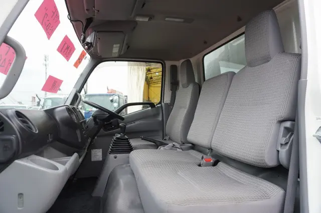 日野 デュトロ TKG-XZU700M(2WD)の写真45