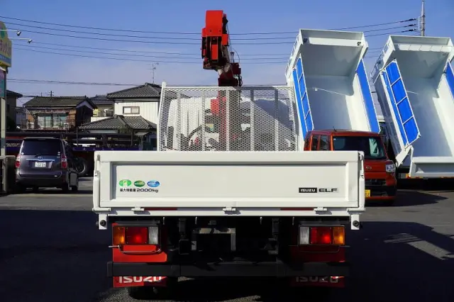 いすゞ エルフ 2RG-NMR88AR(2WD)の写真4