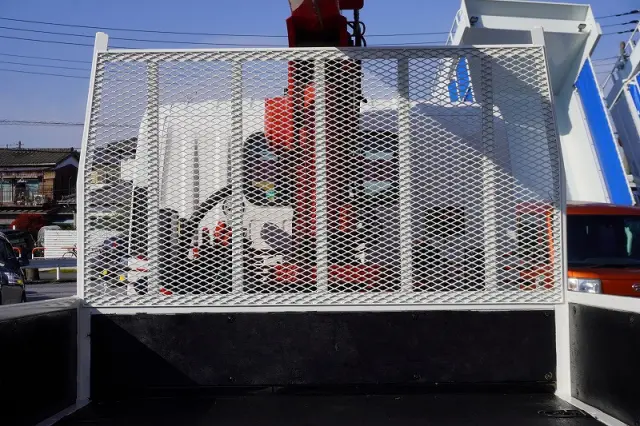 いすゞ エルフ 2RG-NMR88AR(2WD)の写真18