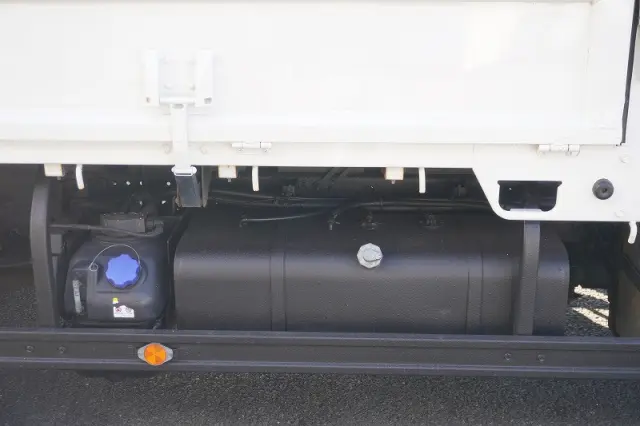 いすゞ エルフ 2RG-NMR88AR(2WD)の写真23