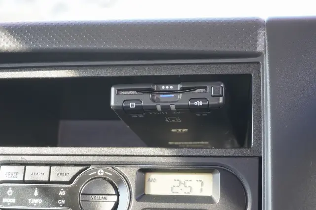 いすゞ エルフ 2RG-NMR88AR(2WD)の写真36