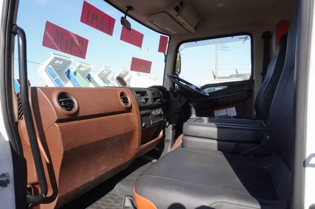 日野 レンジャー 2KG-FD2ABA(2WD)の写真42