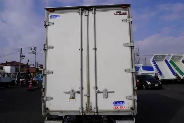 いすゞ エルフ TRG-NLR85AN(2WD)の写真32