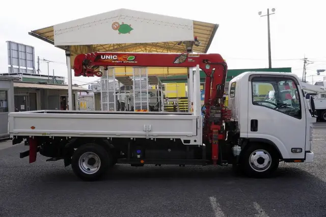 いすゞ エルフ 2RG-NMR88AR(2WD)の写真5