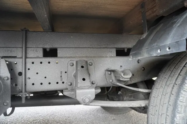 いすゞ エルフ 2RG-NMR88AR(2WD)の写真11