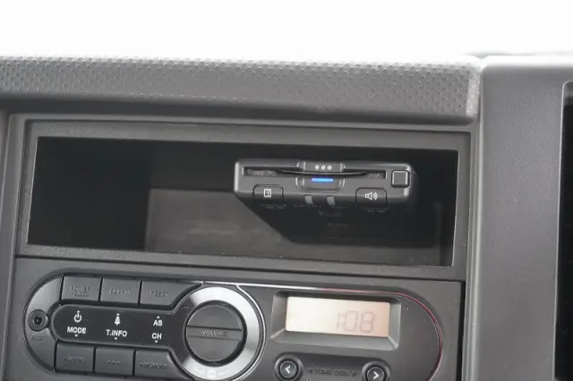 いすゞ エルフ 2RG-NMR88AR(2WD)の写真35