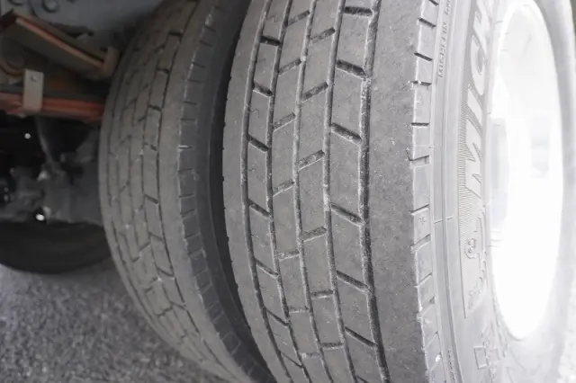 いすゞ フォワード 2RG-FRR90S2(2WD)の写真11