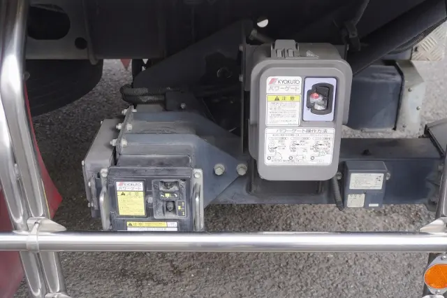 いすゞ フォワード 2RG-FRR90S2(2WD)の写真29