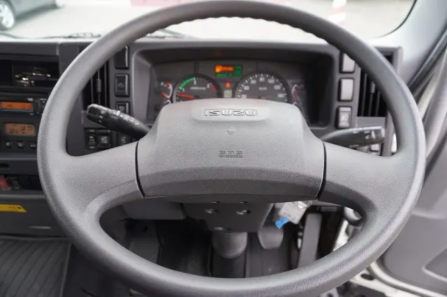 いすゞ フォワード 2RG-FRR90S2(2WD)の写真33