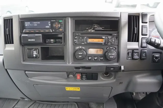 いすゞ フォワード 2RG-FRR90S2(2WD)の写真35