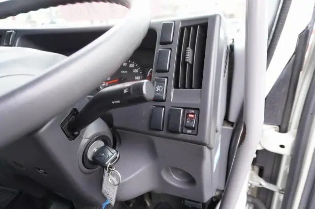 いすゞ フォワード 2RG-FRR90S2(2WD)の写真38