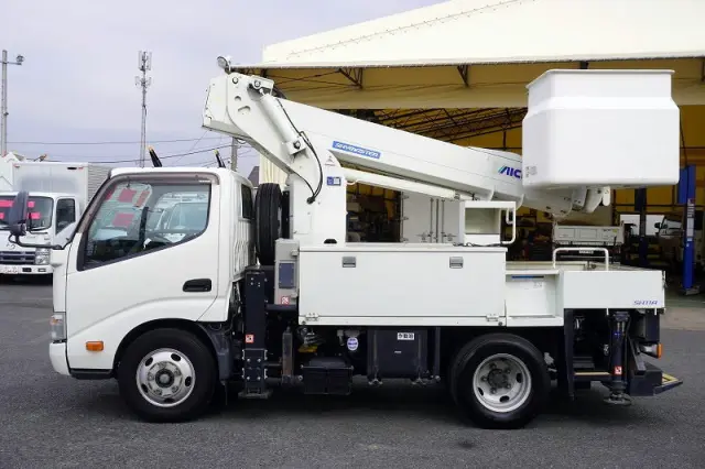 日野 デュトロ TKG-XZU600X(2WD)の写真3