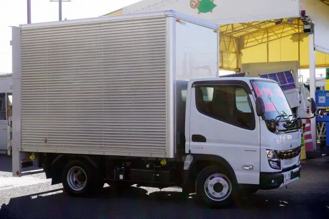 三菱 キャンター 2RG-FBA20(2WD)の写真6