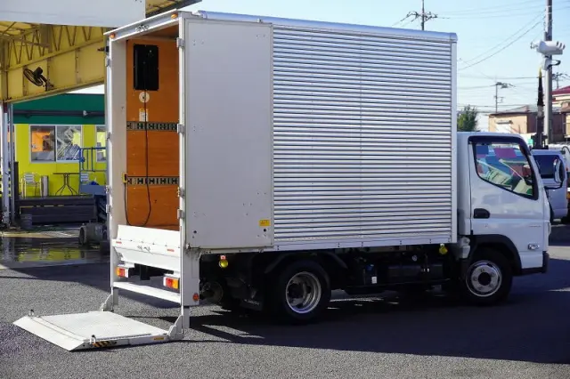 三菱 キャンター 2RG-FBA20(2WD)の写真9