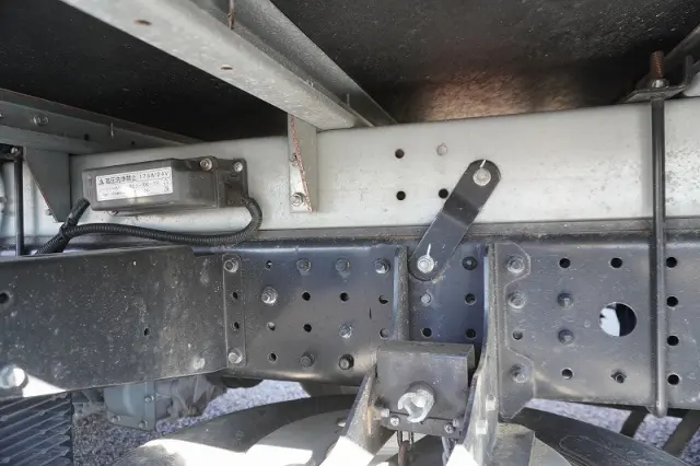 三菱 キャンター 2RG-FBA20(2WD)の写真13