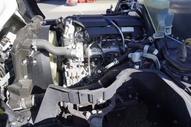 三菱 キャンター 2RG-FBA20(2WD)の写真14