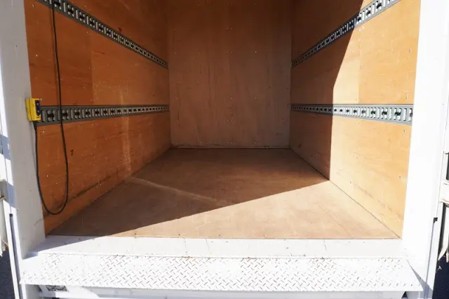 三菱 キャンター 2RG-FBA20(2WD)の写真19