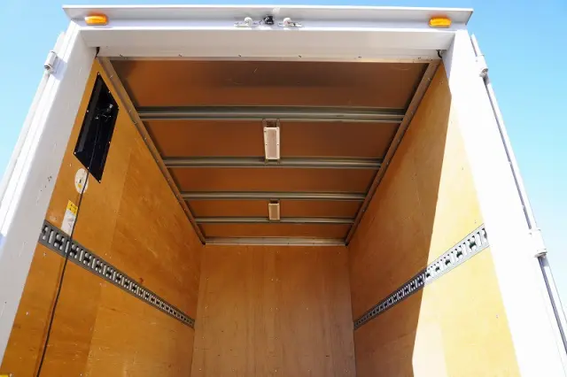 三菱 キャンター 2RG-FBA20(2WD)の写真20