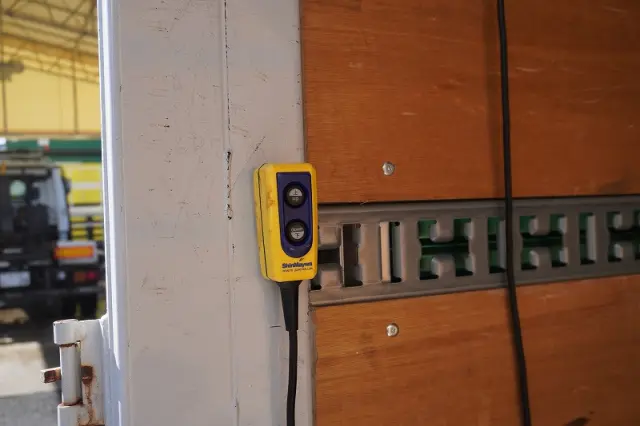 三菱 キャンター 2RG-FBA20(2WD)の写真23