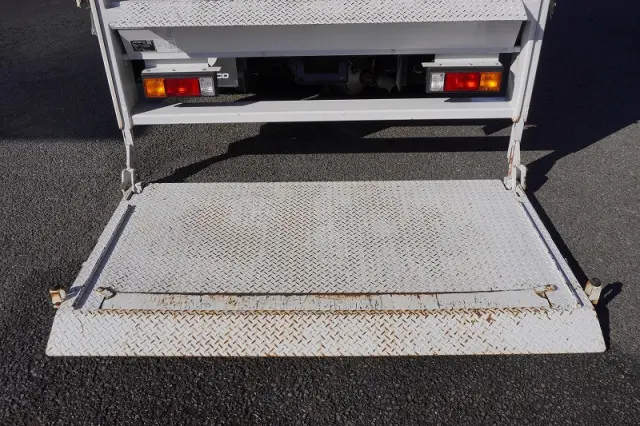 三菱 キャンター 2RG-FBA20(2WD)の写真24