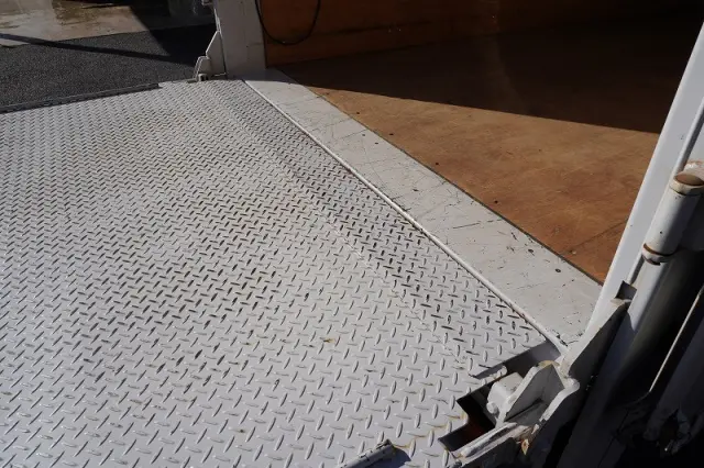 三菱 キャンター 2RG-FBA20(2WD)の写真26