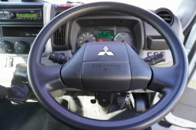 三菱 キャンター 2RG-FBA20(2WD)の写真33