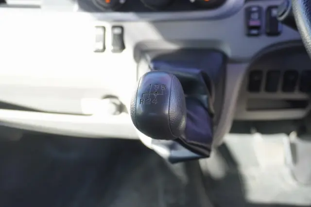 三菱 キャンター 2RG-FBA20(2WD)の写真34