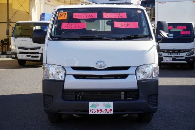 トヨタ ハイエースバン CBF-TRH200V(2WD)の写真2