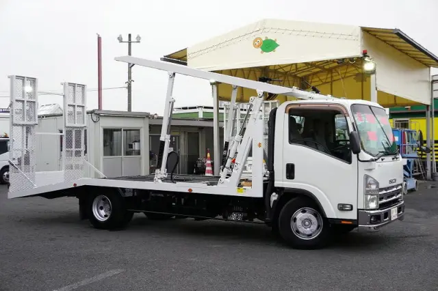 いすゞ エルフ SKG-NPR85YN(2WD)の写真6