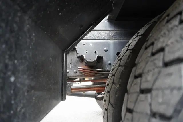 いすゞ エルフ SKG-NPR85YN(2WD)の写真12