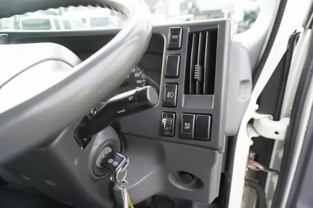 いすゞ エルフ SKG-NPR85YN(2WD)の写真37
