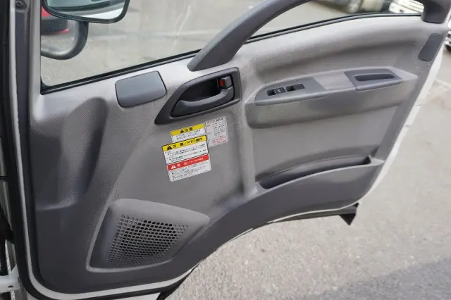 いすゞ エルフ SKG-NPR85YN(2WD)の写真38