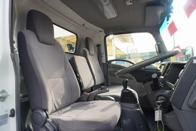 いすゞ エルフ SKG-NPR85YN(2WD)の写真39