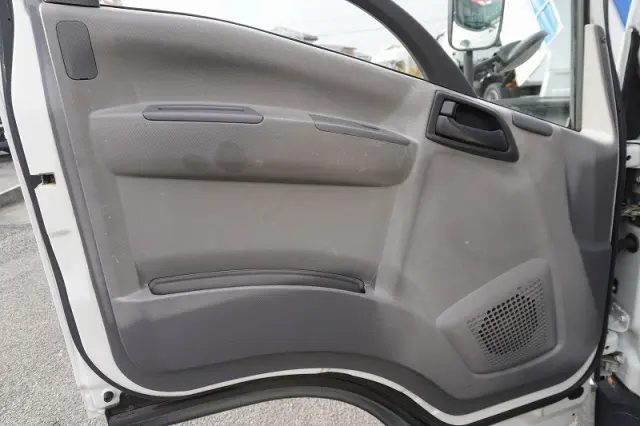 いすゞ エルフ SKG-NPR85YN(2WD)の写真43