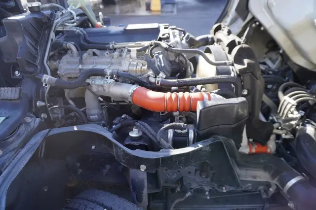 三菱 キャンター TPG-FBA50(2WD)の写真15