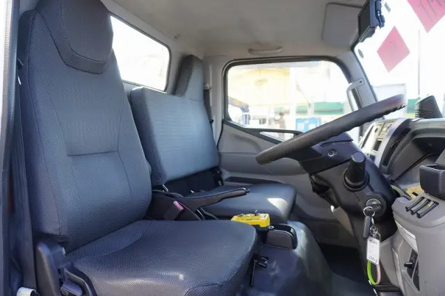 三菱 キャンター TPG-FBA50(2WD)の写真32