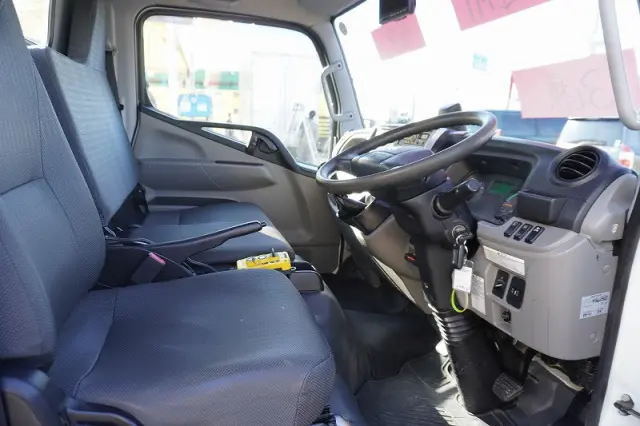 三菱 キャンター TPG-FBA50(2WD)の写真33