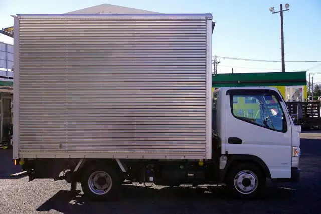三菱 キャンター 2RG-FBA20(2WD)の写真5