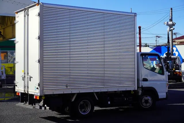 三菱 キャンター 2RG-FBA20(2WD)の写真8