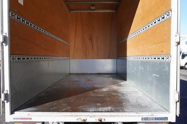 三菱 キャンター 2RG-FBA20(2WD)の写真18